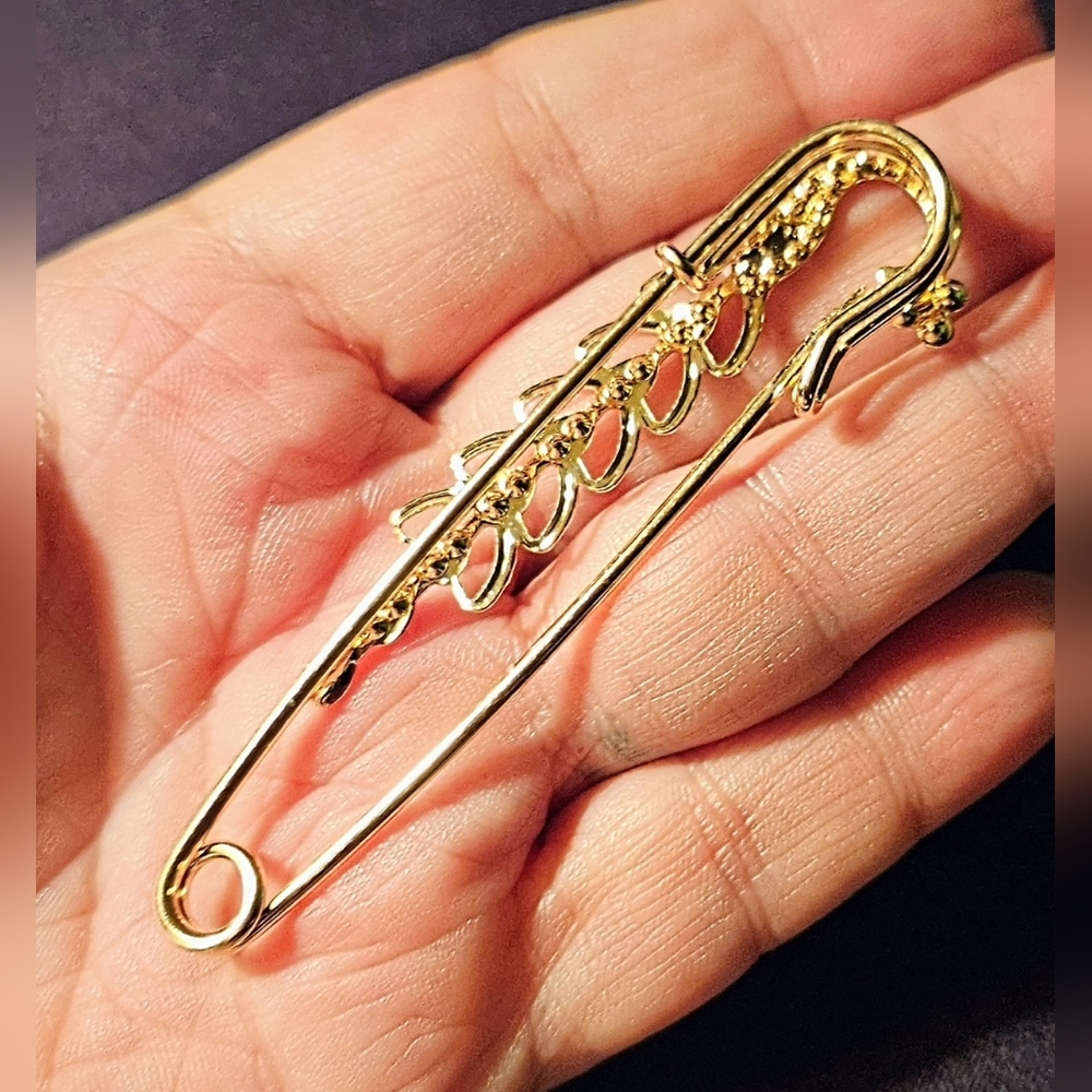 Safety Pin Design Collection - Picture 11 of 12